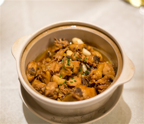 <a href=http://www.8881133.com target=_blank class=infotextkey>江西新東方烹飪學(xué)院</a>.jpg