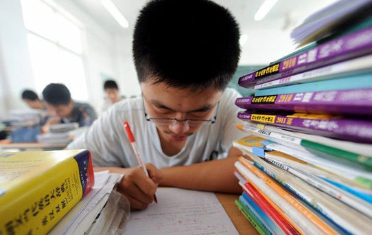 <a href=http://www.8881133.com target=_blank class=infotextkey>江西新東方烹飪學(xué)校</a>.jpg