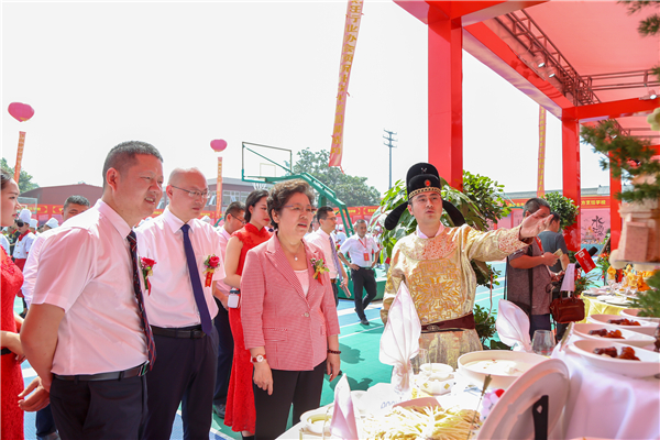 “新東方杯”第五屆全國(guó)烹飪技能大賽隆重啟幕