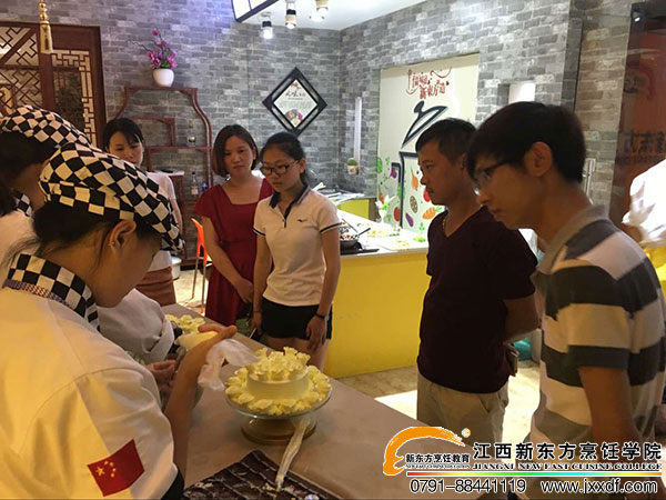 <a href=http://www.8881133.com target=_blank class=infotextkey>江西新東方烹飪學校</a>.jpg