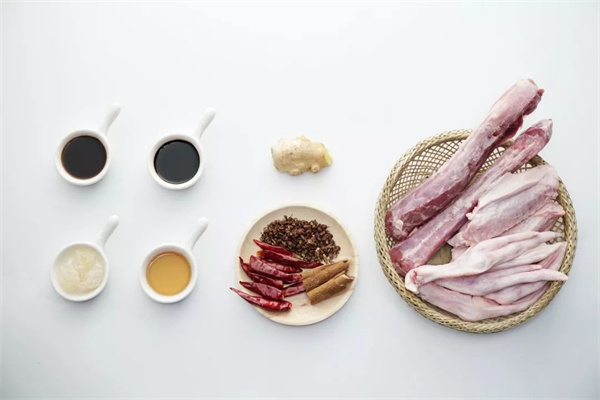 <a href=http://www.8881133.com target=_blank class=infotextkey>江西新東方烹飪學校</a>.jpg