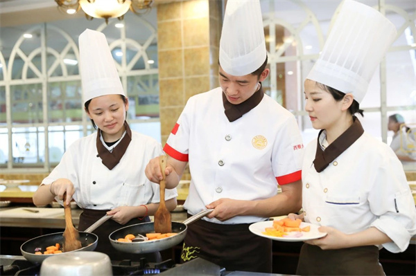 <a href=http://www.8881133.com target=_blank class=infotextkey>江西新東方烹飪學(xué)校</a>.jpg