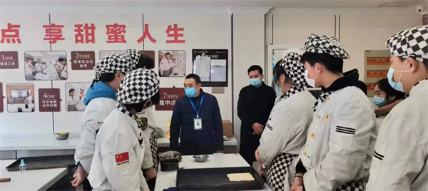 <a href=http://www.8881133.com target=_blank class=infotextkey>江西新東方烹飪學(xué)校</a>.jpg