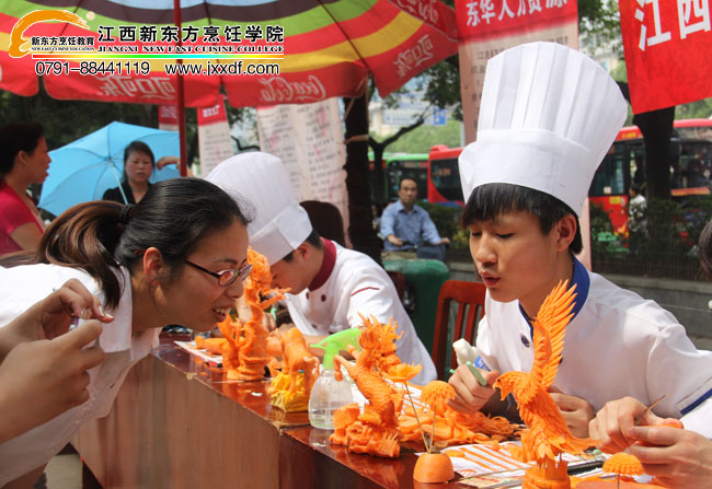 <a href=http://www.8881133.com target=_blank class=infotextkey>�����|����W(xu��)Ժ</a>�W(xu��)���F(xi��n)�������߽���̆��}.jpg