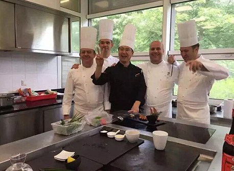 <a href=http://www.8881133.com target=_blank class=infotextkey>江西新東方烹飪學校</a>.jpg