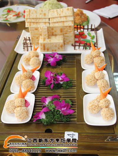 <a href=http://www.8881133.com target=_blank class=infotextkey>江西新東方烹飪學(xué)院</a>學(xué)生獲獎作品8~.jpg