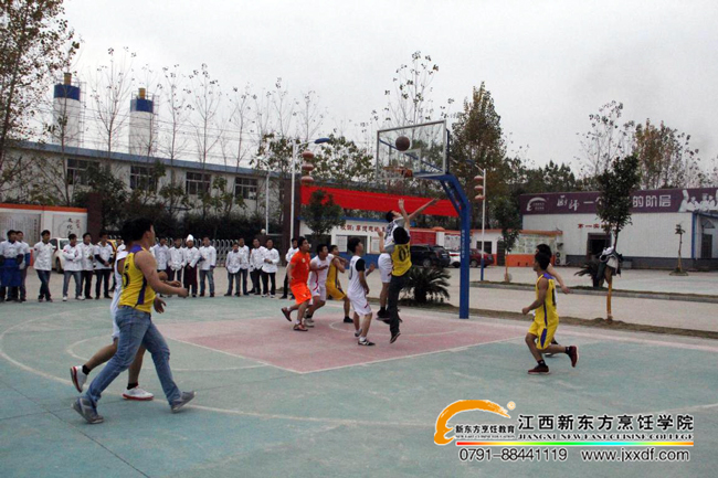 ��ԺС�{(l��n)У�^(q��)�＾�\(y��n)��(d��ng)��(hu��)�����]Ļ