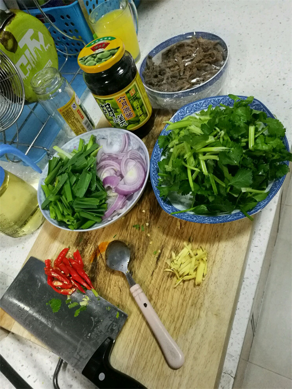 <a href=http://www.8881133.com target=_blank class=infotextkey>江西新東方烹飪學(xué)校</a>.jpg