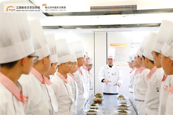 <a href=http://www.8881133.com target=_blank class=infotextkey>江西新東方烹飪學校</a>.jpg