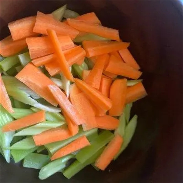 <a href=http://www.8881133.com target=_blank class=infotextkey>江西新東方烹飪學(xué)校</a>.jpg