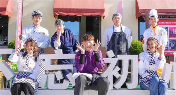 <a href=http://www.8881133.com target=_blank class=infotextkey>江西新東方烹飪學(xué)校</a>.jpg