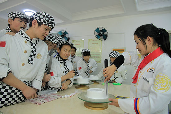 <a href=http://www.8881133.com target=_blank class=infotextkey>江西新東方烹飪學校</a>.jpg