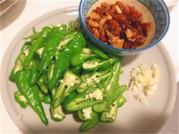 <a href=http://www.8881133.com target=_blank class=infotextkey>江西新東方烹飪學(xué)校</a>.jpg