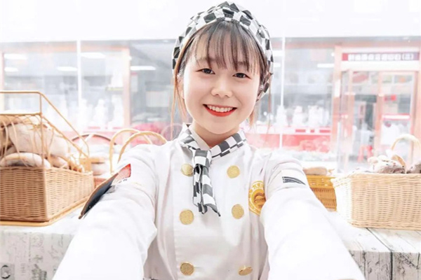 <a href=http://www.8881133.com target=_blank class=infotextkey>江西新東方烹飪學校</a>.jpg