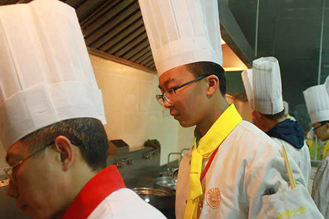 �Nˇ�����������L������