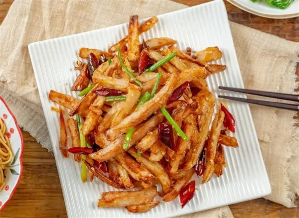 <a href=http://www.8881133.com target=_blank class=infotextkey>江西新東方烹飪學(xué)校</a>.jpg