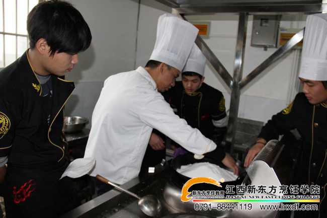 ��ɫ�̌W(xu��)���옷�W(xu��)�N�� �p�ɌW(xu��)����