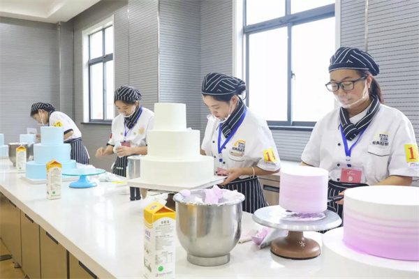 <a href=http://www.8881133.com target=_blank class=infotextkey>�����|����WУ</a>.jpg