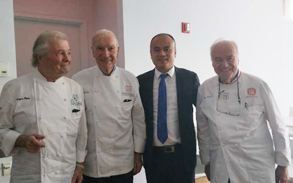 ��ԺУ�L�c����������ߺ�Ӱ