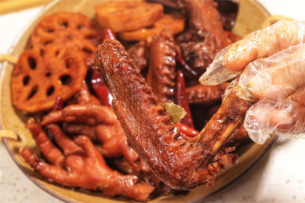 <a href=http://www.8881133.com target=_blank class=infotextkey>江西新東方烹飪學校</a>.jpg