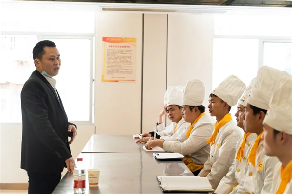 <a href=http://www.8881133.com target=_blank class=infotextkey>江西新東方烹飪學(xué)校</a>.jpg