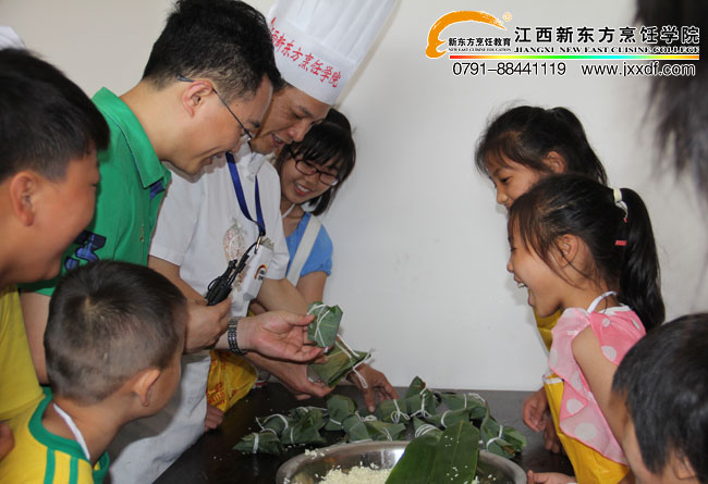 <a href=http://www.8881133.com target=_blank class=infotextkey>�����|����W(xu��)Ժ</a>���ώ��c(di��n)�u(p��ng).jpg