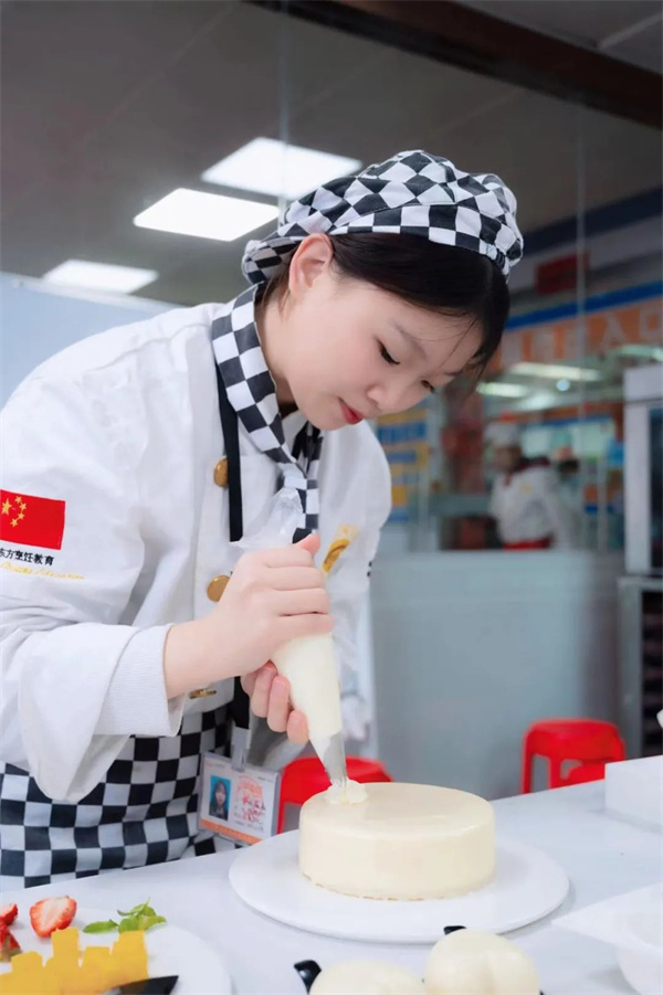 江西新東方西點專業(yè)新生.jpg