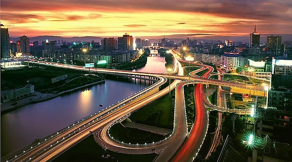 <a href=http://www.8881133.com target=_blank class=infotextkey>江西新東方烹飪學校</a>.jpg