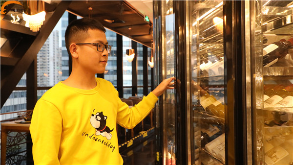 <a href=http://www.8881133.com target=_blank class=infotextkey><a href=http://www.8881133.com target=_blank class=infotextkey>江西新東方烹飪學(xué)院</a></a>陳濤.jpg