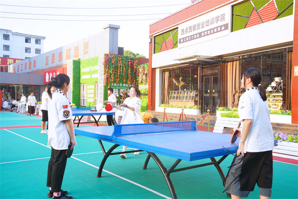 <a href=http://www.8881133.com target=_blank class=infotextkey>江西新東方烹飪學(xué)校</a>.jpg