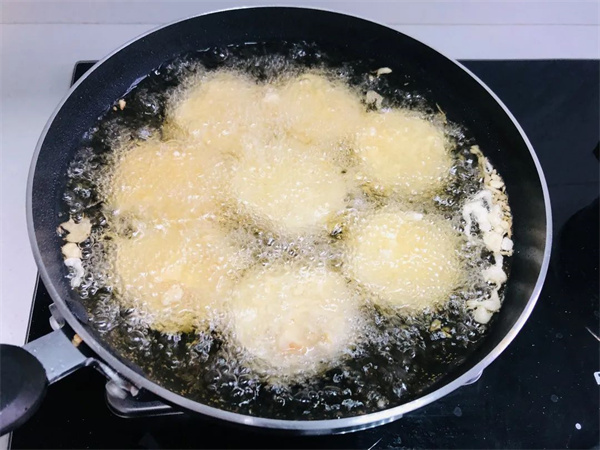 <a href=http://www.8881133.com target=_blank class=infotextkey>江西新東方烹飪學(xué)校</a>.jpg