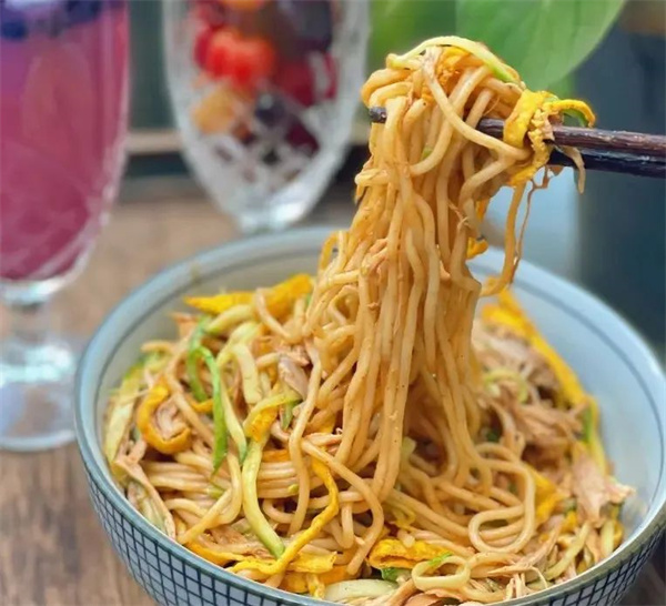 <a href=http://www.8881133.com target=_blank class=infotextkey>江西新東方烹飪學(xué)校</a>.jpg