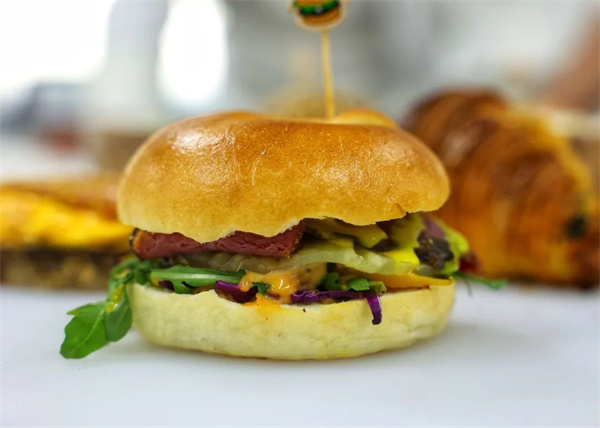 <a href=http://www.8881133.com target=_blank class=infotextkey>江西新東方烹飪學(xué)校</a>.jpg