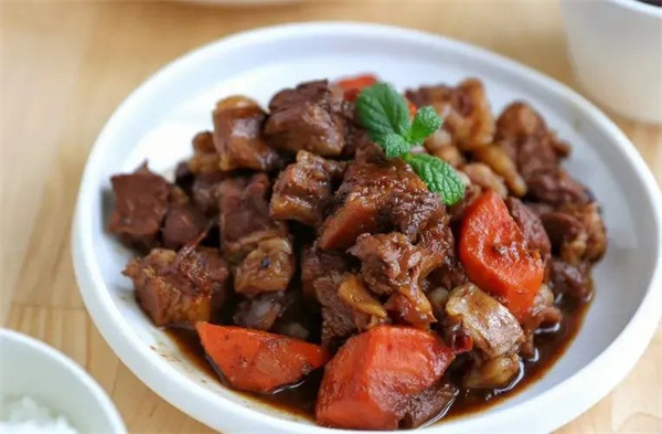 <a href=http://www.8881133.com target=_blank class=infotextkey>江西新東方烹飪學(xué)校</a>.jpg