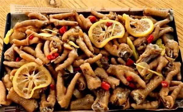 <a href=http://www.8881133.com target=_blank class=infotextkey>江西新東方烹飪學(xué)校</a>.jpg