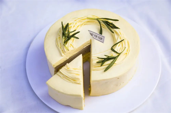 <a href=http://www.8881133.com target=_blank class=infotextkey>江西新東方烹飪學(xué)校</a>西點(diǎn)考核.jpg