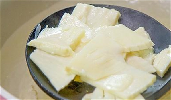 <a href=http://www.8881133.com target=_blank class=infotextkey>江西新東方烹飪學(xué)校</a>.jpg