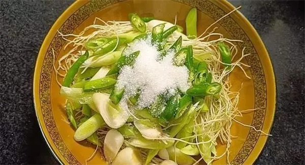 <a href=http://www.8881133.com target=_blank class=infotextkey>江西新東方烹飪學校</a>.jpg