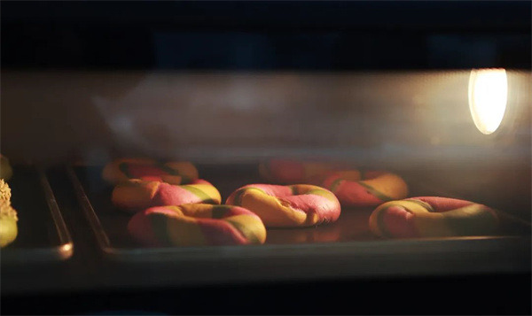 <a href=http://www.8881133.com target=_blank class=infotextkey>江西新東方烹飪學(xué)校</a>.jpg