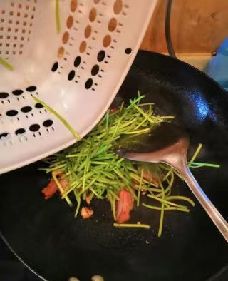 <a href=http://www.8881133.com target=_blank class=infotextkey>江西新東方烹飪學(xué)校</a>.jpg