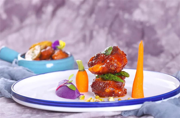 <a href=http://www.8881133.com target=_blank class=infotextkey>江西新東方烹飪學(xué)校</a>.jpg