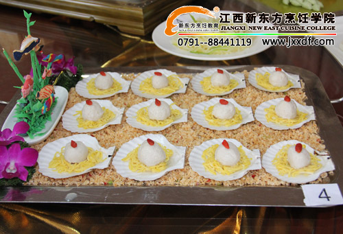 <a href=http://www.8881133.com target=_blank class=infotextkey>江西新東方烹飪學(xué)院</a>學(xué)生獲獎作品6~.jpg