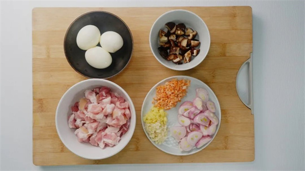 <a href=http://www.8881133.com target=_blank class=infotextkey>江西新東方烹飪學校</a>.jpg