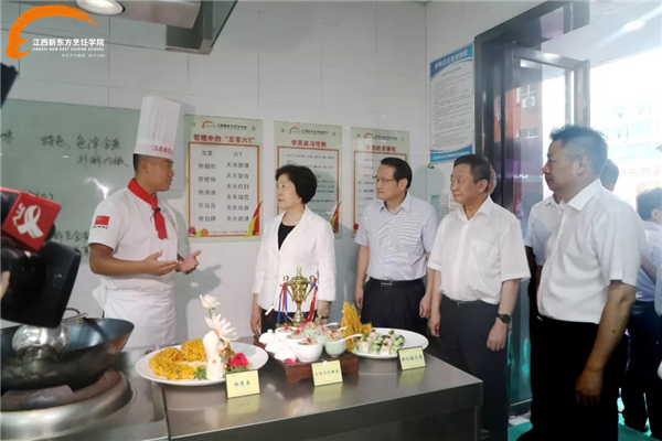 ����(w��)Ժ������O���m�c<a href=http://www.8881133.com target=_blank class=infotextkey>�����|����W(xu��)Ժ</a>�̎���ͨ���� .jpg