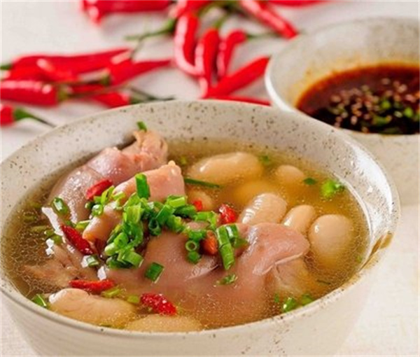 <a href=http://www.8881133.com target=_blank class=infotextkey>江西新東方烹飪學(xué)校</a>.jpg