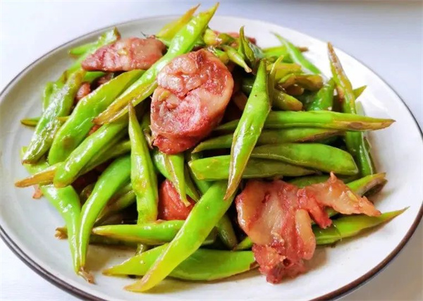 <a href=http://www.8881133.com target=_blank class=infotextkey>江西新東方烹飪學(xué)校</a>.jpg