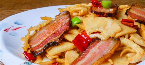 <a href=http://www.8881133.com target=_blank class=infotextkey>江西新東方烹飪學(xué)校</a>.jpg