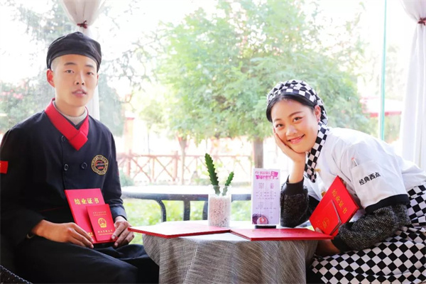 <a href=http://www.8881133.com target=_blank class=infotextkey>江西新東方烹飪學(xué)校</a>.jpg