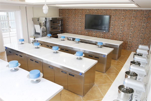 <a href=http://www.8881133.com target=_blank class=infotextkey>江西新東方烹飪學(xué)校</a>.jpg