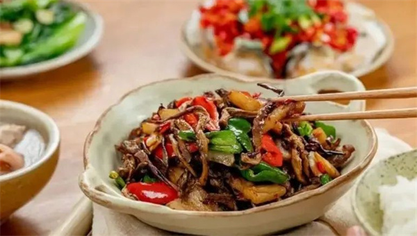 <a href=http://www.8881133.com target=_blank class=infotextkey>江西新東方烹飪學(xué)校</a>